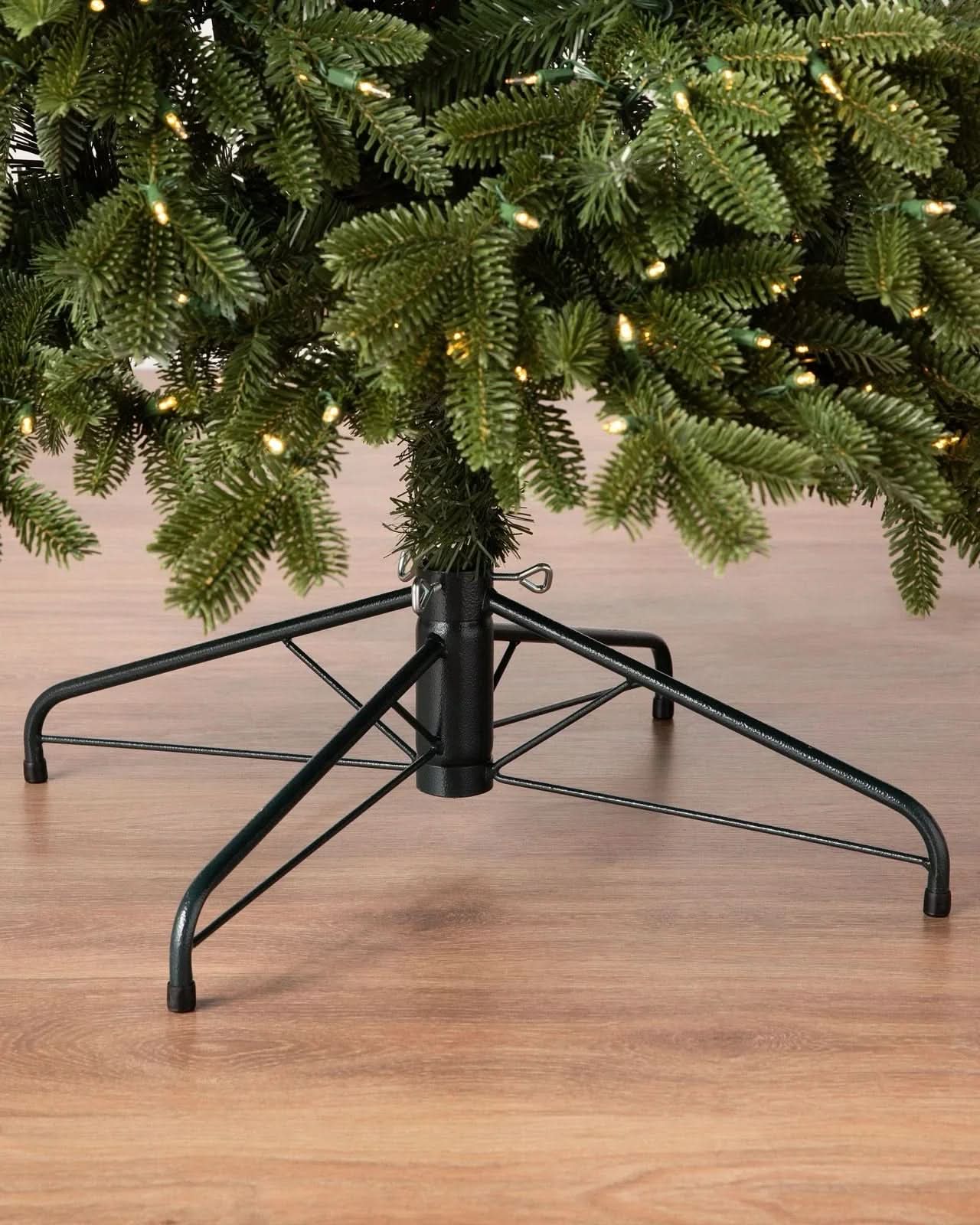 Árvore Premium com LEDs + 73 Enfeites Inquebráveis + Pisca Multicolorido de Brinde (10m | Controle por App)